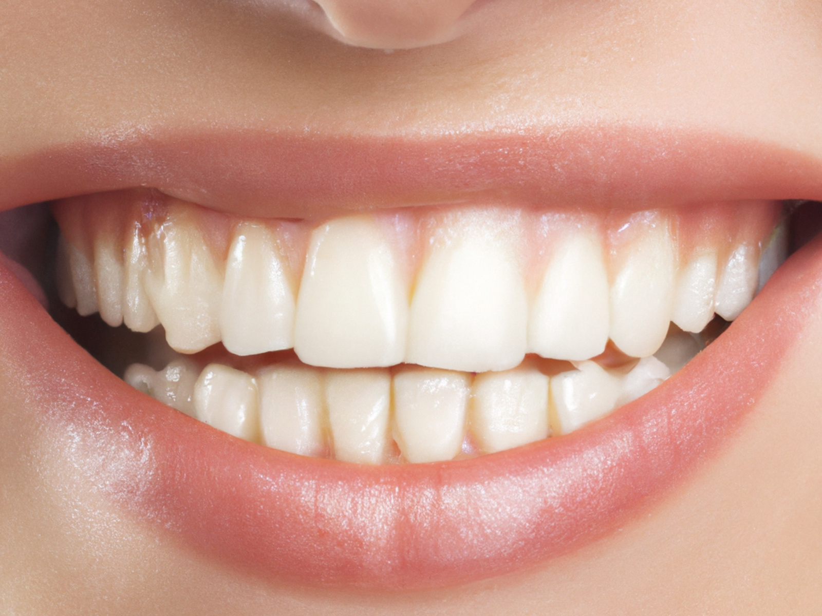 usar el irrigador dental sin dañar las encías