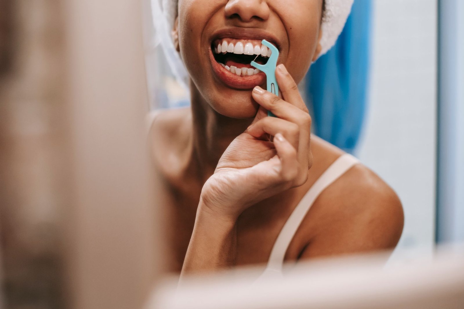 qué hace un irrigador dental