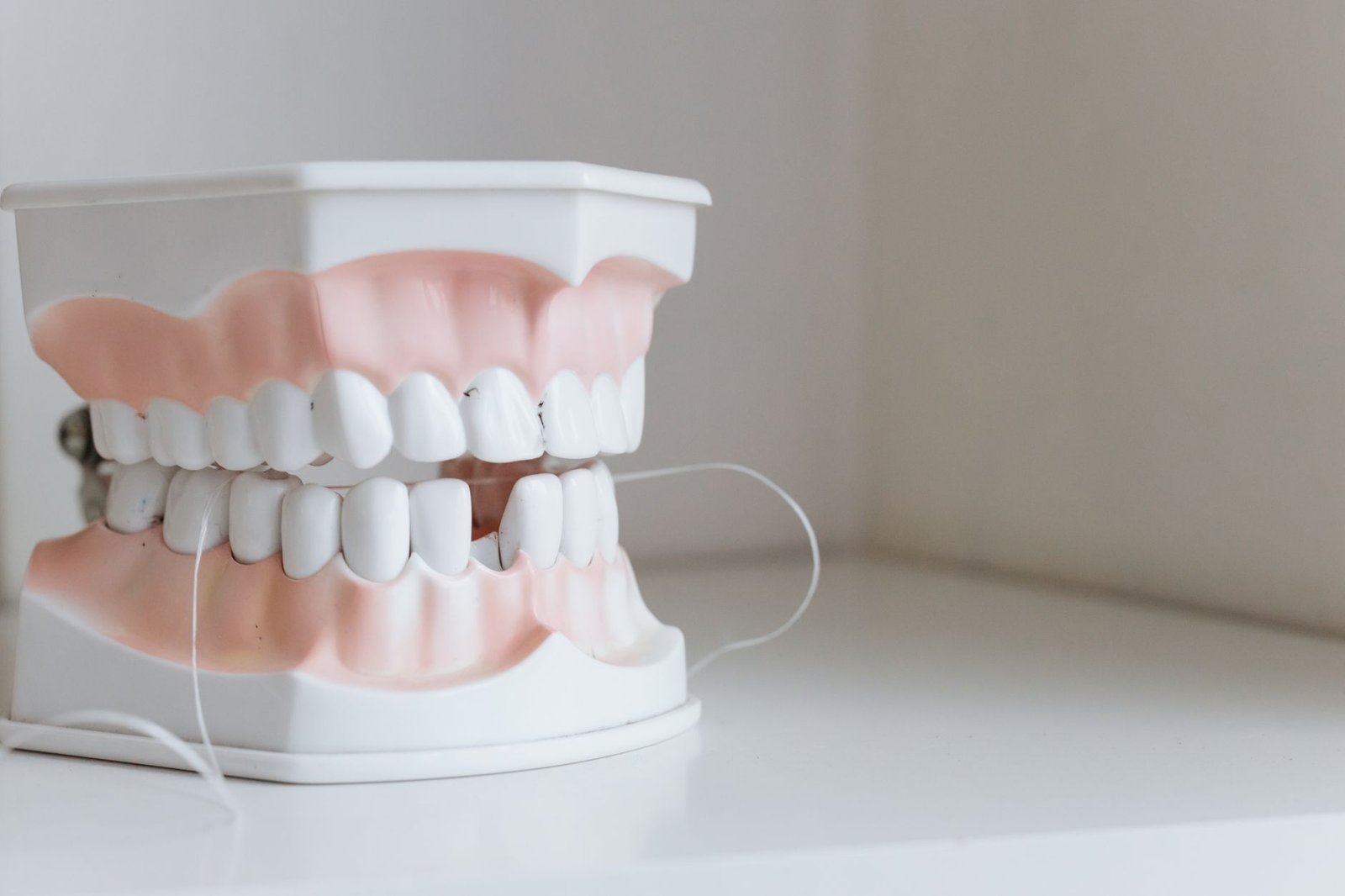 ventajas del irrigador dental frente al hilo